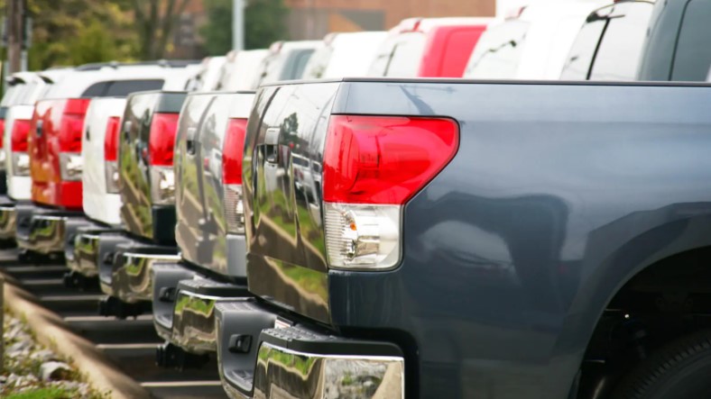 5 Features You Need To Consider Before Purchasing A Used Truck Cap
