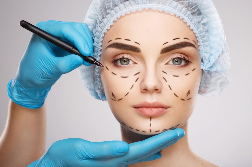 Sculpting Beauty: Exploring the World of Plastic Surgeons in Cincinnati